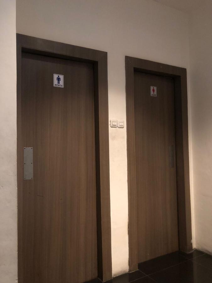 Hotel Aruni Ancol Giacarta Esterno foto