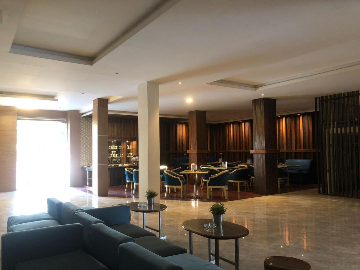 Hotel Aruni Ancol Giacarta Esterno foto