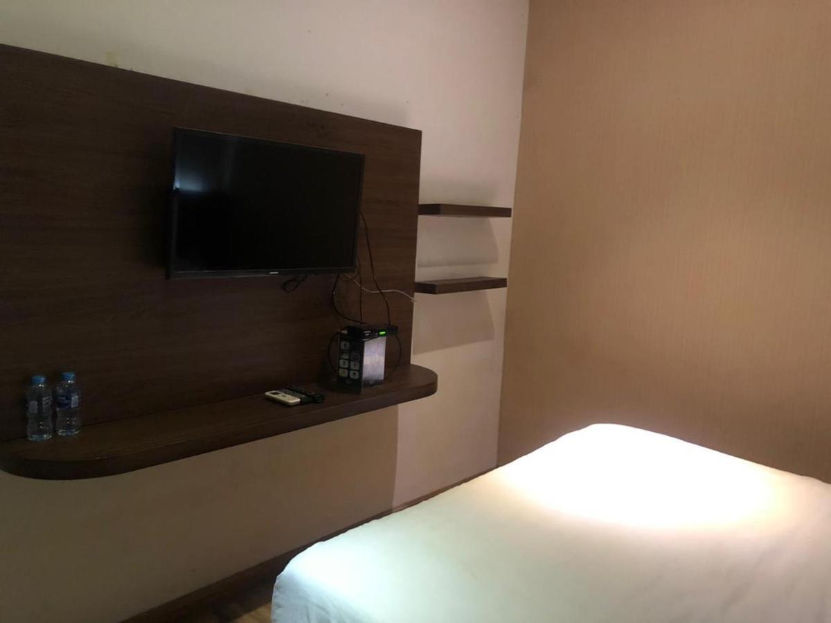 Hotel Aruni Ancol Giacarta Esterno foto